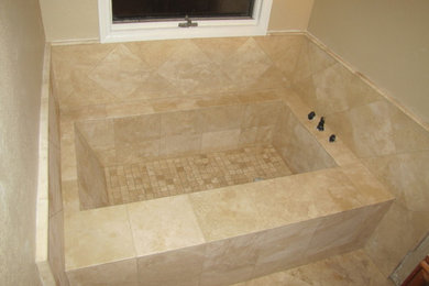 Example of a bathroom design in Orange County