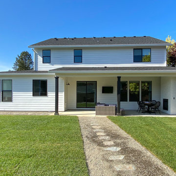 Classy Modern Farm House - Felida WA