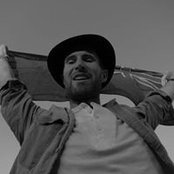 Simon Hall's photo