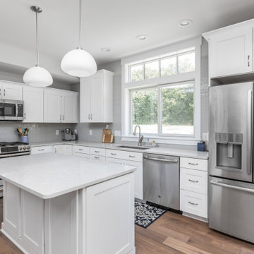Comfortable three-bedroom cottage with built-ins at Inglenook of Zionsville
