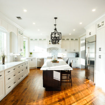 Dine-In, Custom Island Kitchen, Wall to wall Cabinetry w Storage. Hardwood floor