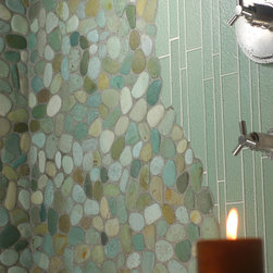 Island Stone linear glass with pebble combination - Tile