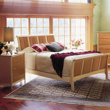 Sarah Sleigh Bed with High Footboard in Cherry/Maple