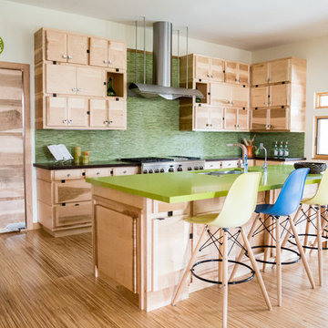 Bountiful Mid-Modern