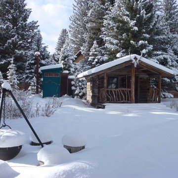 Small Rustic Guest Cabin