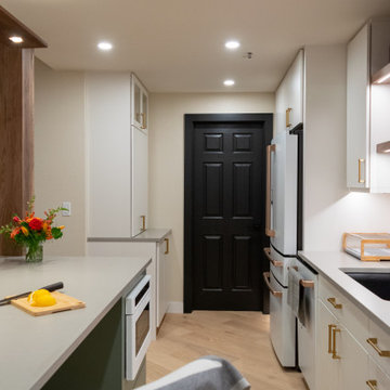 Customized Modern Remodeled Kitchen 2025