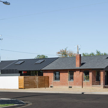Az Bungalow Modernized