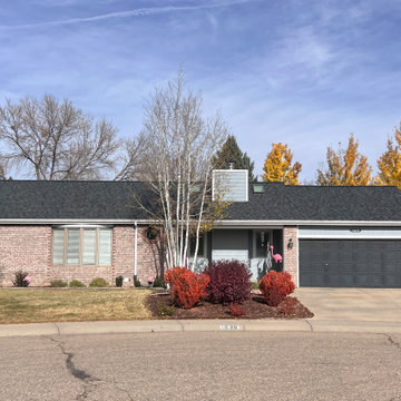 Moire Black, Pinyon Court, Windsor