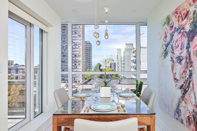 Dining room - contemporary dining room idea in Vancouver