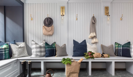 20 Stylish and Functional Mudrooms