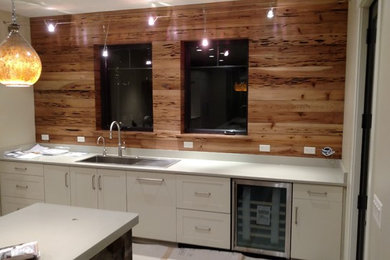 Example of a kitchen design in Salt Lake City
