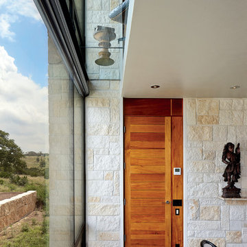 A Glass House in the Hill Country