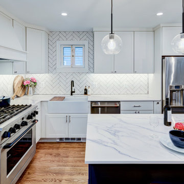 Chevy Chase | The Entertainers' Kitchen