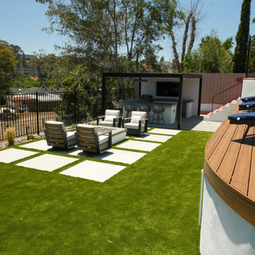 Josh & Katie Vinck – Modern Backyard with Fire Pit, Bar & Sun Deck