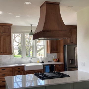 A Gorgeous Copper Kitchen Range Hood Idea