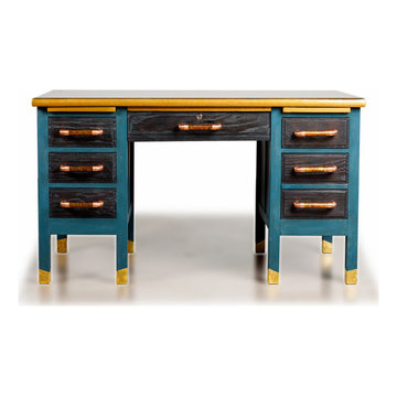 The ‘Atelier’ upcycled resin desk