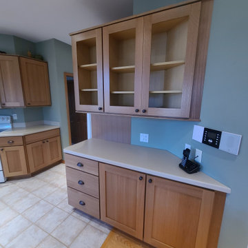 Transitional Kitchen Remodel Done in a Natural Shaker Door