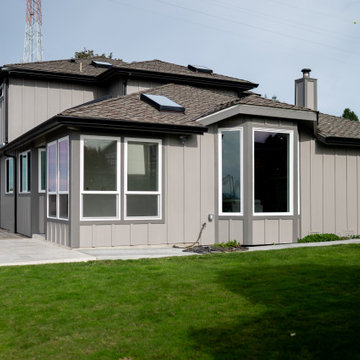 Aurora Exterior