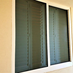 Wellhausen: Interior Hunter Douglas Shutters - Products