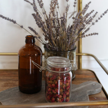 My Houzz: Heartwarming Vintage Touches in a Cozy Chicago Rental