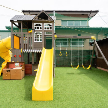 お庭の大型遊具と深呼吸したくなるキレイな空気に、子どもたちが集う家／施工例147
