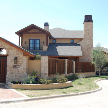 MIRA VISTA