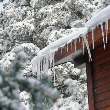 Roof & Gutter De-Icing