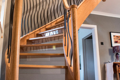 Moderne Treppe in Cheshire