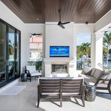 Living room - view of yard & deck