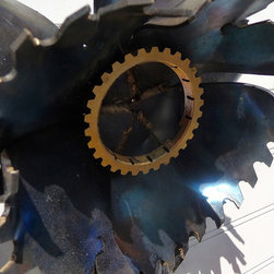 Saw Blade Flowers - Home Decor