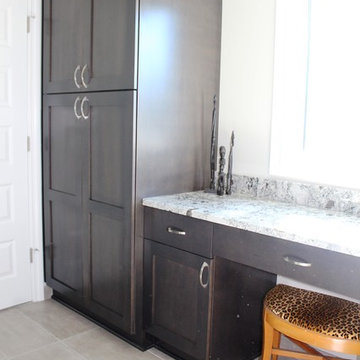 Showplace EVO Kitchen, Family Room, Baths & Laundry in Maple Pierce - Peppercorn