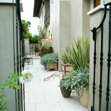 West Los Angeles Mansion (Traditional Style) 4