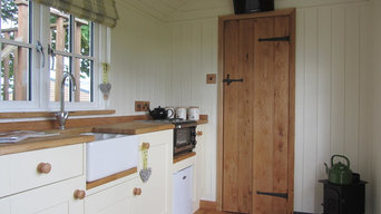 Shepherds Huts with kitchen and ensuite