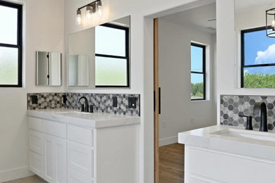 Example of a trendy bathroom design in San Francisco