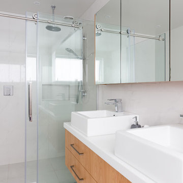 Modern in Mairangi Bay
