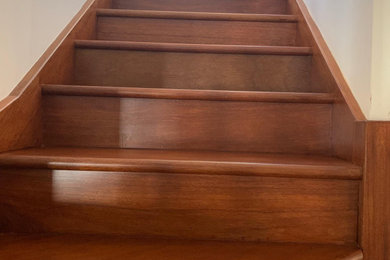 Inspiration for a modern staircase remodel in Gold Coast - Tweed