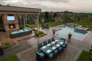 Inspiration for a contemporary patio remodel in Toronto