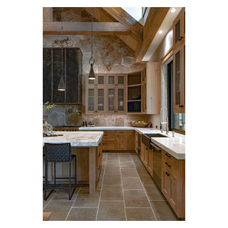 #KingscoteCastle - Rustic - Kitchen - Sacramento - by KTG Design