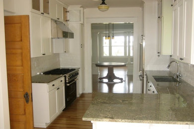 Inspiration for a timeless kitchen remodel in Seattle
