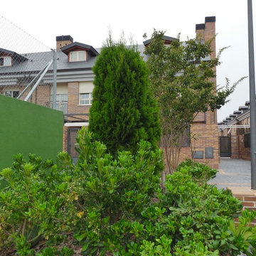 JARDÍN DE BAJO MANTENIMIENTO EN BOADILLA DEL MONTE