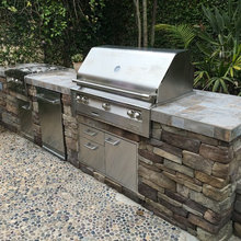 Outdoor Kitchen