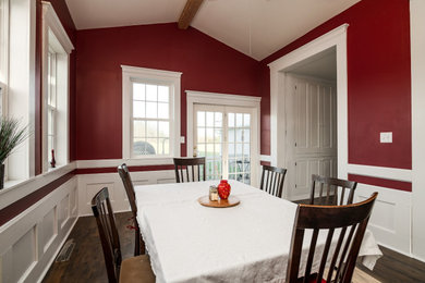 Inspiration for a timeless dining room remodel in Louisville