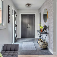 Tile Entry & Mudroom