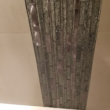 Contractor's Own House: Hall Bath