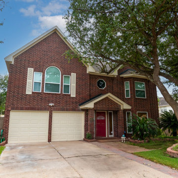 Sierra 8 Siding Replacement and Full Repaint in Pasadena, TX