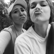 Ellie Bates's photo