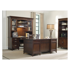 Hooker Furniture Telluride Wood Panel Executive Desk 563