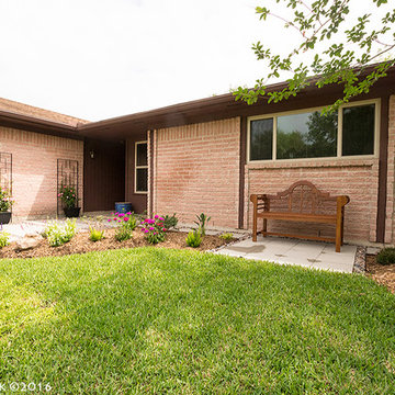 Exterior Sugar Land house (front)