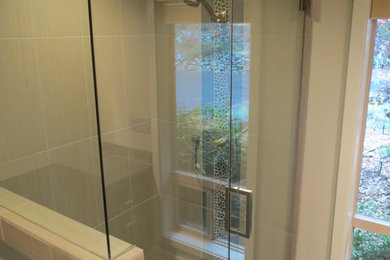 Bathroom - contemporary bathroom idea in Other