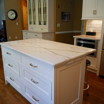Southborough Frosty White Kitchen